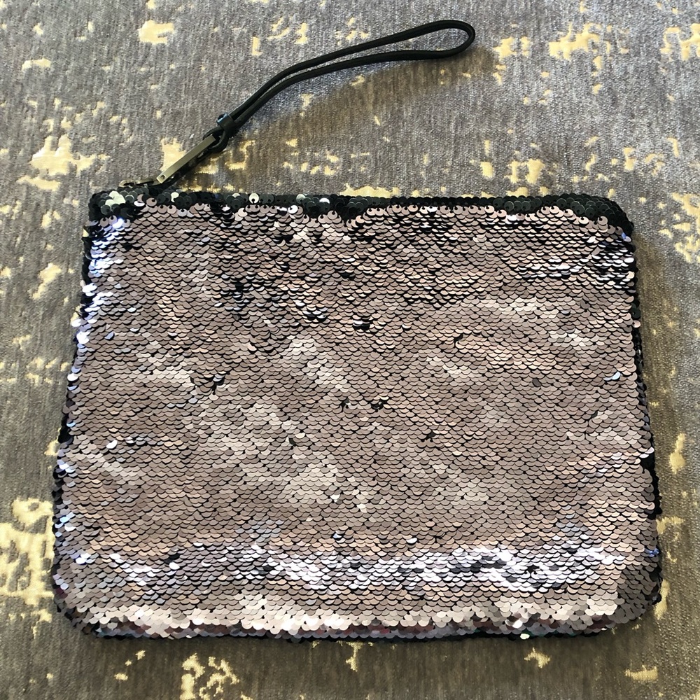 Gap Color Changing Sequin Black & Silver Clutch